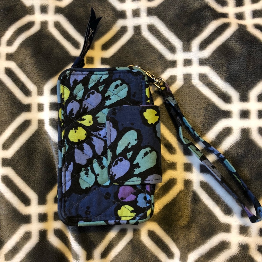 Vera Bradley Smartphone Wristlet